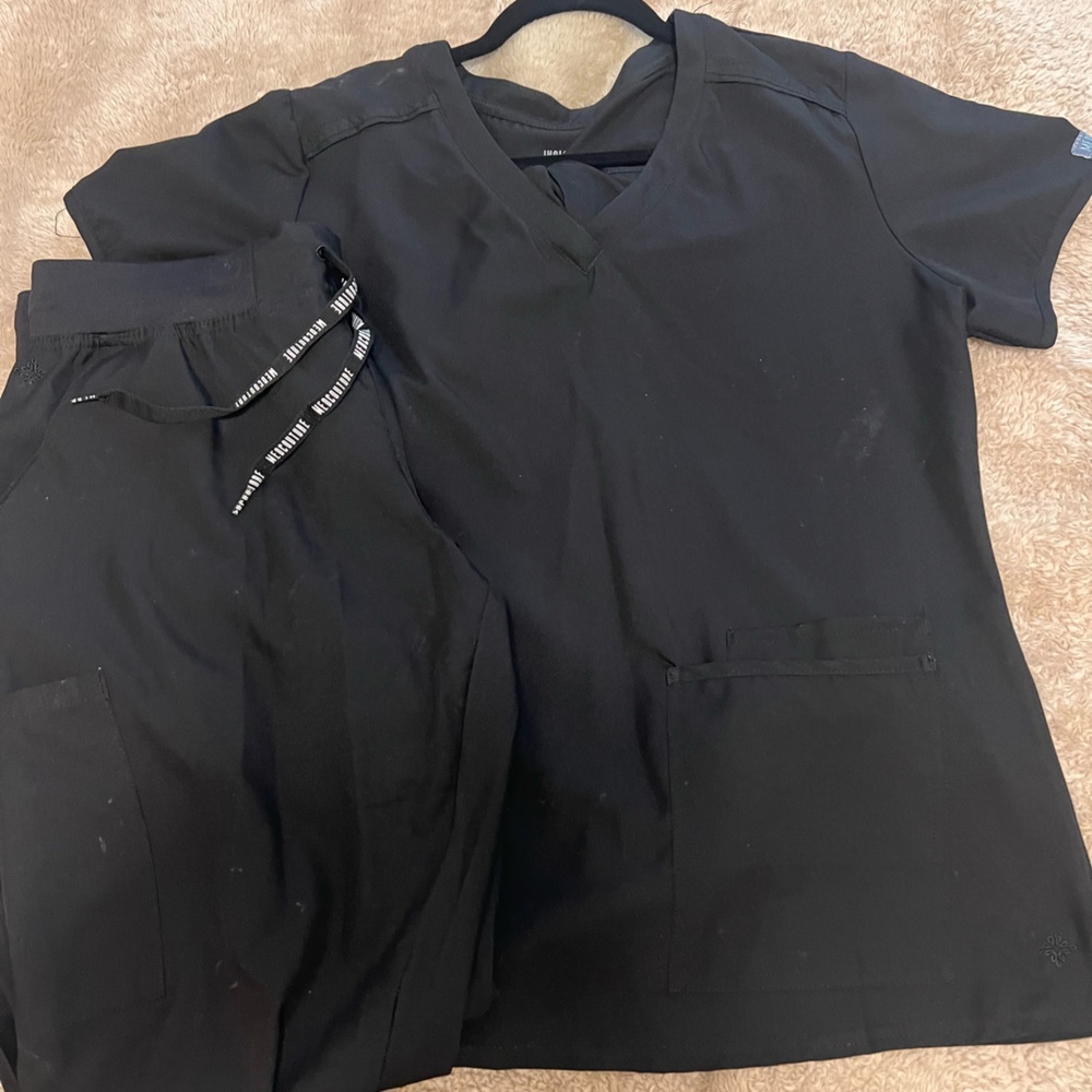 Med cotoure scrubs